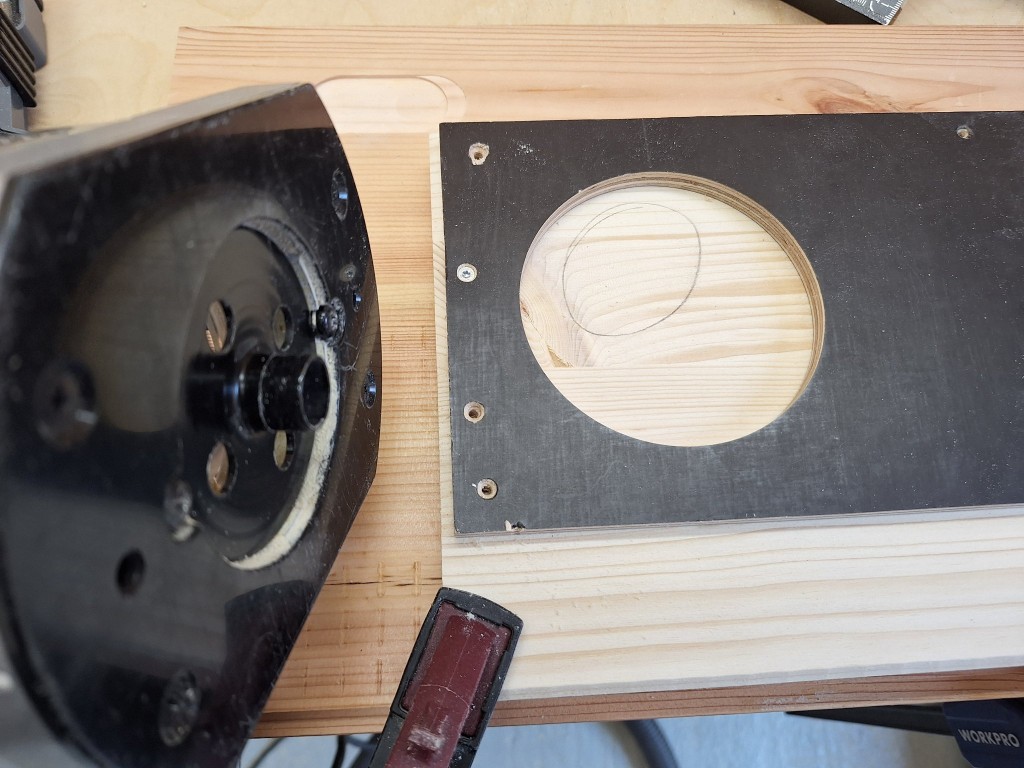 Frässchablone mit Oberfräse + Kopierhülse